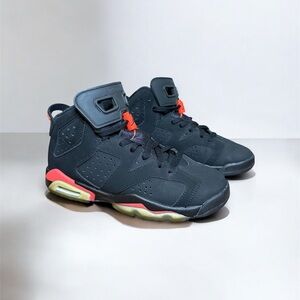 Jordan 6 Retro Black Infrared (GS) / SIZE 5Y / Excellent Condition/ Original Box